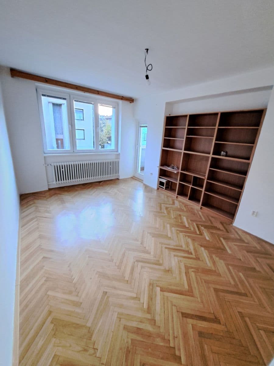 Pronájem bytu 3+1 56 m², Karenova, Praha, Praha Pronájem bytu 3+1 56 m², Karenova, Praha, Praha