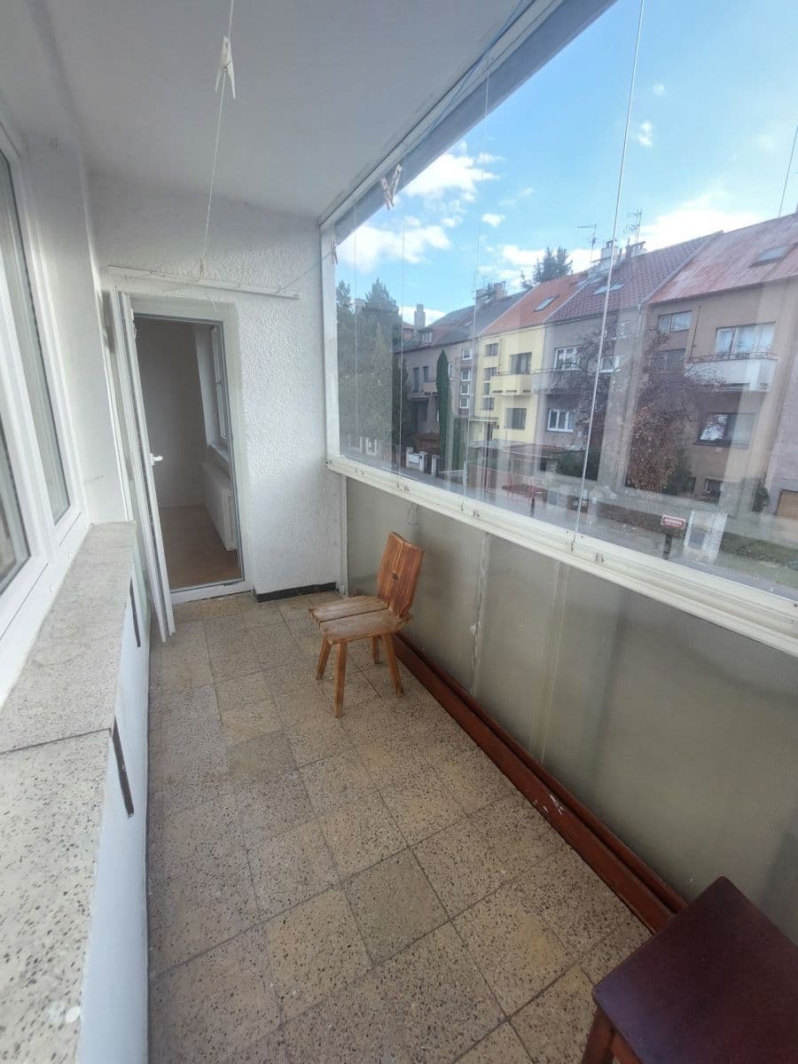 Pronájem bytu 3+1 56 m², Karenova, Praha, Praha Pronájem bytu 3+1 56 m², Karenova, Praha, Praha