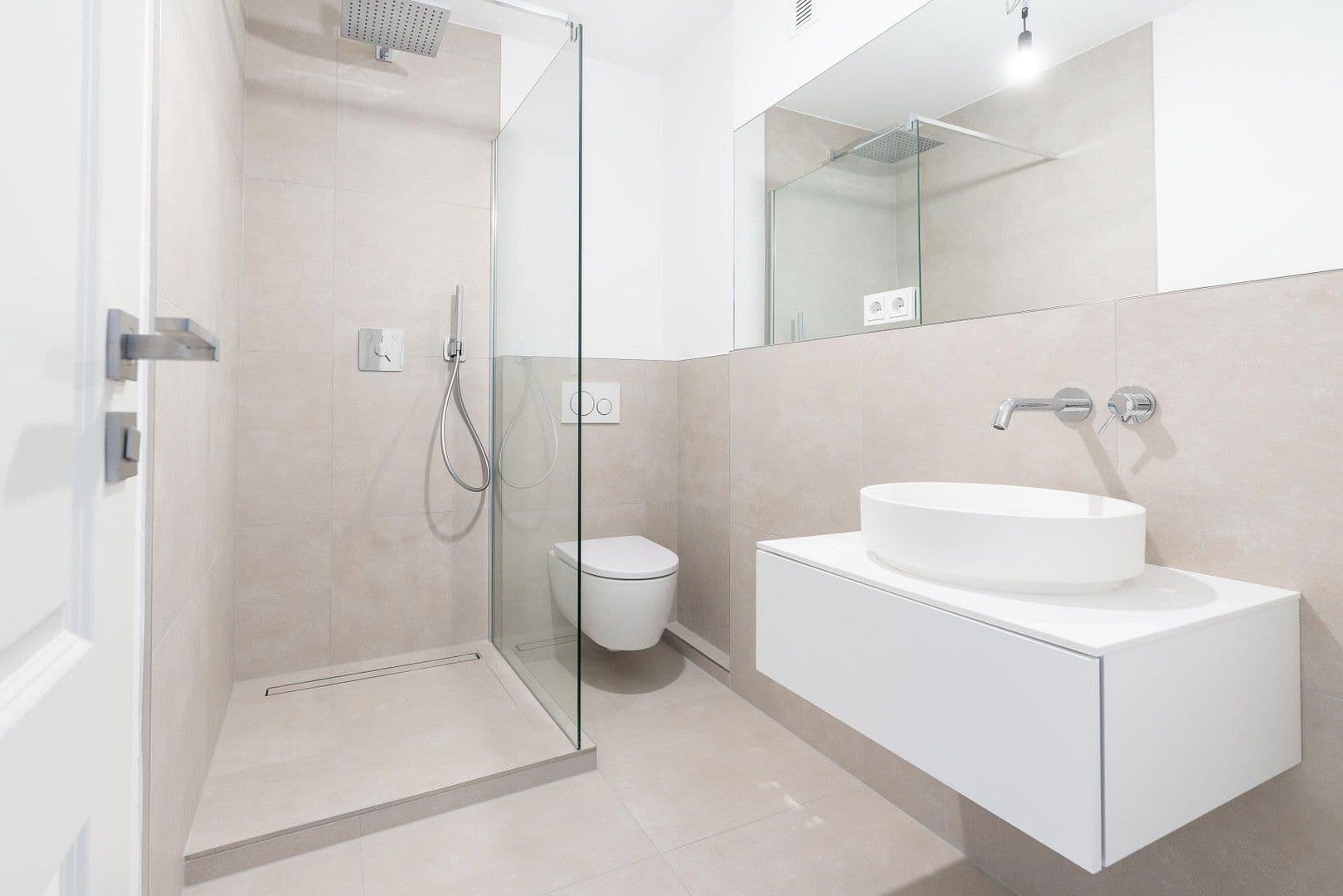 Prodej bytu 2+1 58 m², Köln, Severní Porýní-Vestfálsko Prodej bytu 2+1 58 m², Köln, Severní Porýní-Vestfálsko