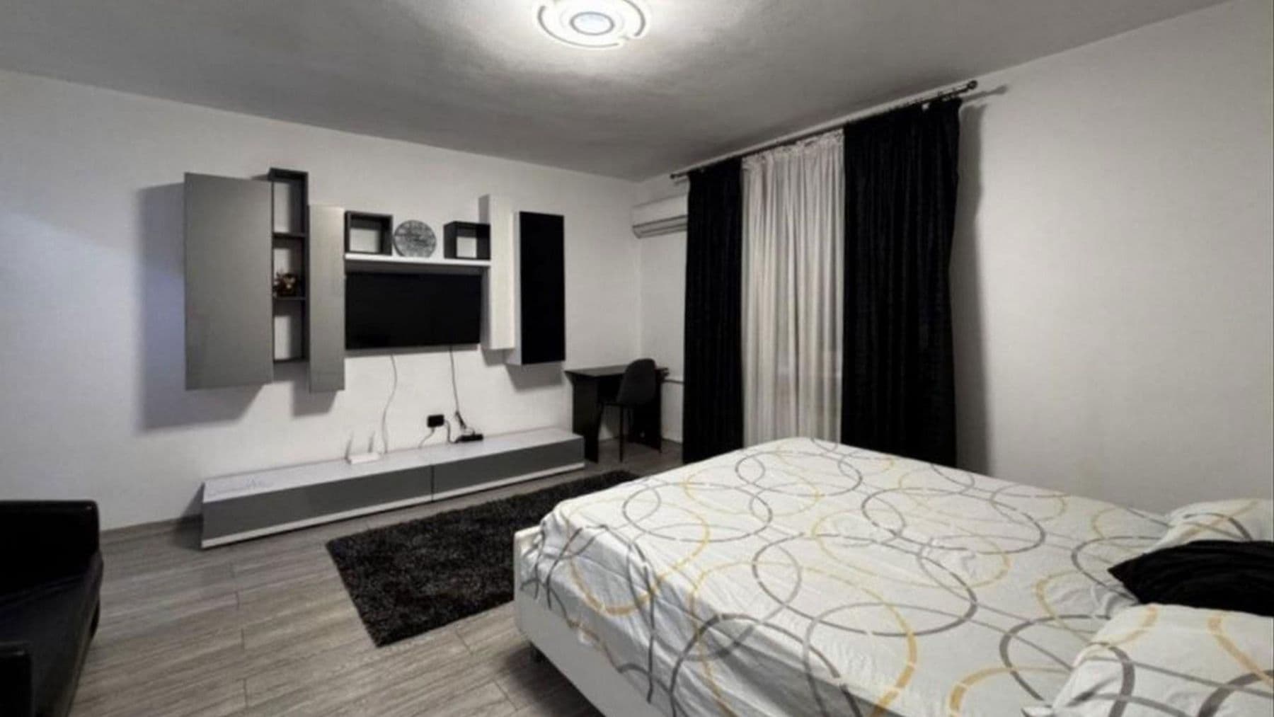 Pronájem bytu 1+1 38 m², Berlin, Berlín Pronájem bytu 1+1 38 m², Berlin, Berlín