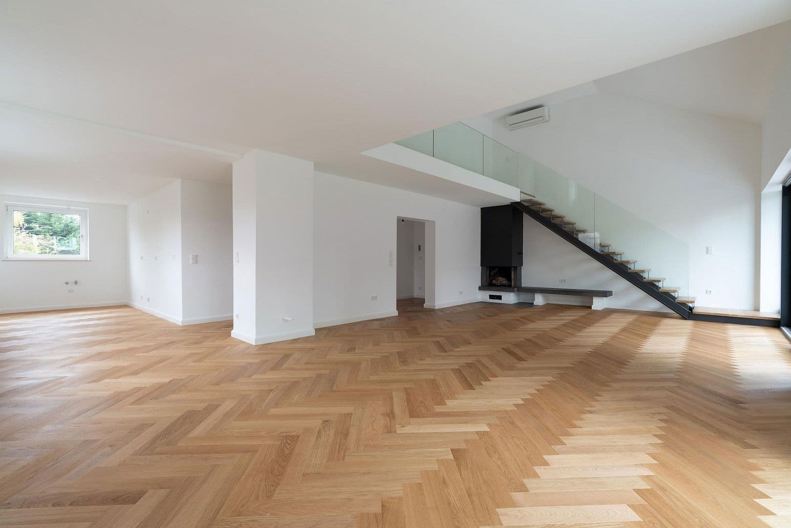 Prodej bytu 5+1 155 m², Köln, Severní Porýní-Vestfálsko Prodej bytu 5+1 155 m², Köln, Severní Porýní-Vestfálsko