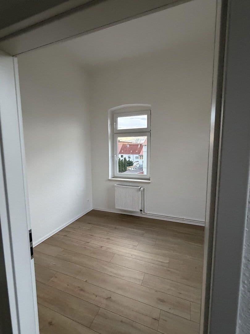 Pronájem bytu 4+1 110 m², Magdeburger Straße 18a, Köthen (Anhalt), Sasko-Anhaltsko Pronájem bytu 4+1 110 m², Magdeburger Straße 18a, Köthen (Anhalt), Sasko-Anhaltsko