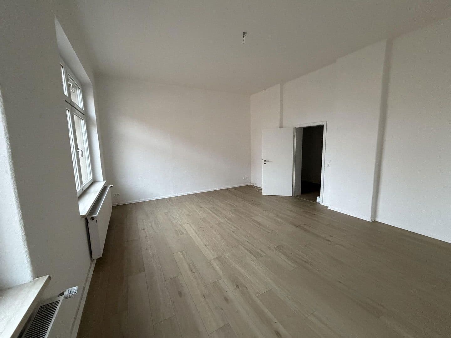 Pronájem bytu 4+1 110 m², Magdeburger Straße 18a, Köthen (Anhalt), Sasko-Anhaltsko Pronájem bytu 4+1 110 m², Magdeburger Straße 18a, Köthen (Anhalt), Sasko-Anhaltsko