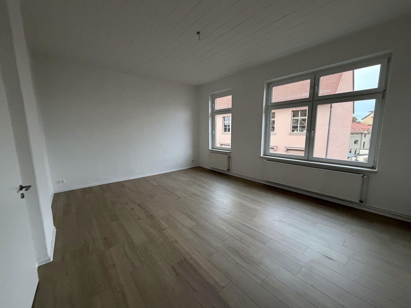 Pronájem bytu 4+1 110 m², Magdeburger Straße 18a, Köthen (Anhalt), Sasko-Anhaltsko Pronájem bytu 4+1 110 m², Magdeburger Straße 18a, Köthen (Anhalt), Sasko-Anhaltsko