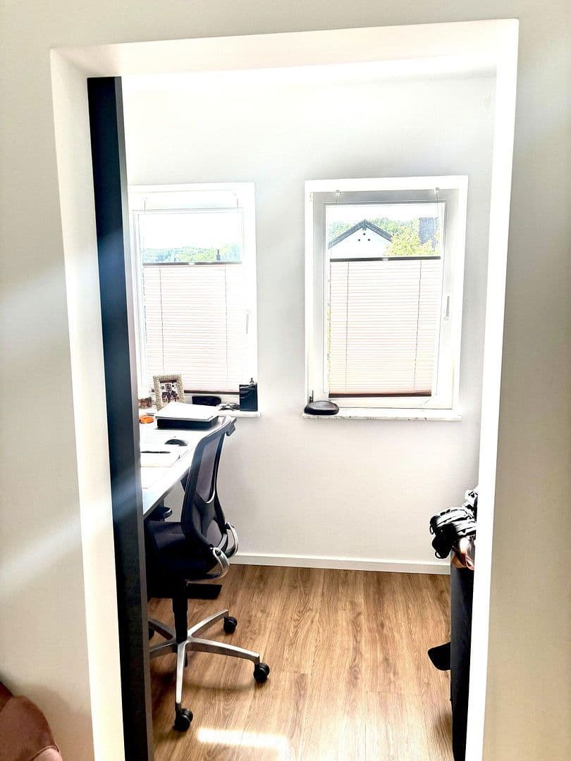 Prodej bytu 3+1 103 m², Karrnweg, Wiesbaden, Hessen Prodej bytu 3+1 103 m², Karrnweg, Wiesbaden, Hessen