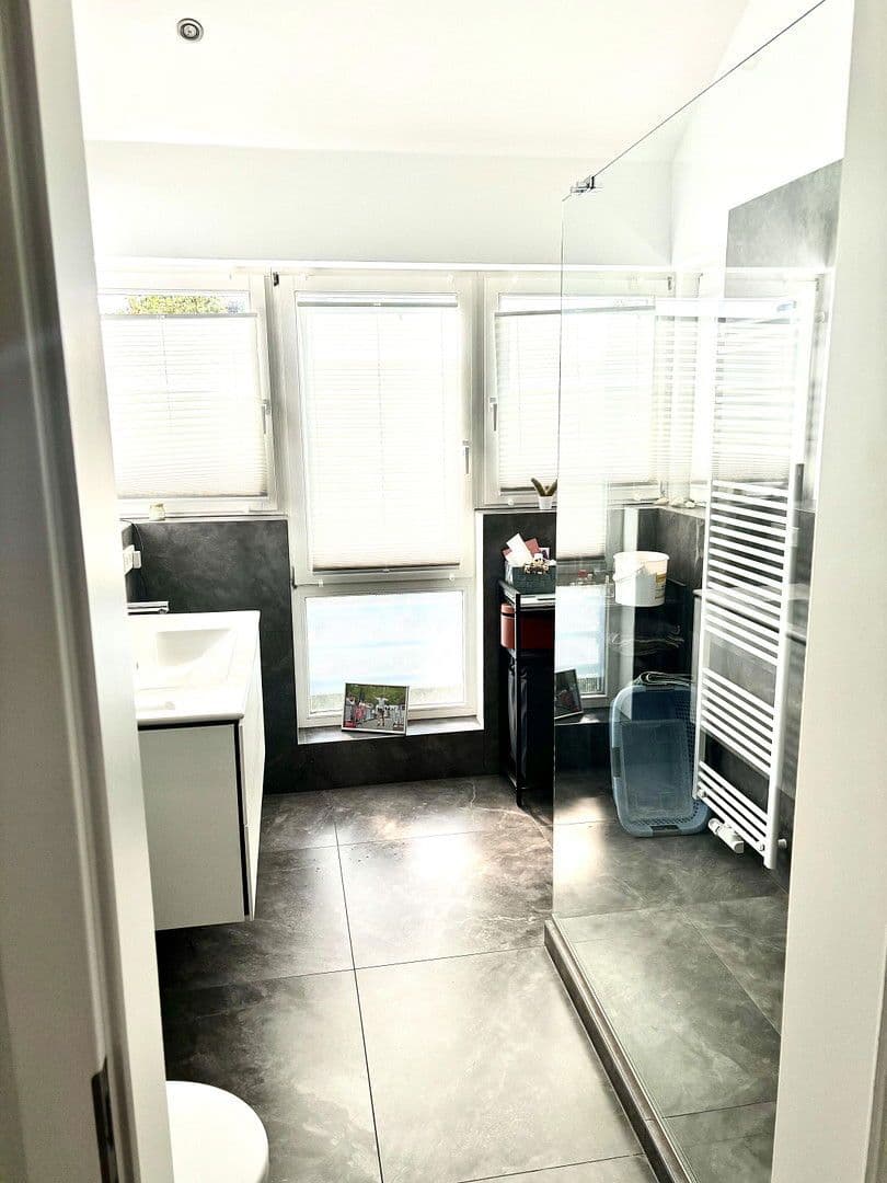 Prodej bytu 3+1 103 m², Karrnweg, Wiesbaden, Hessen Prodej bytu 3+1 103 m², Karrnweg, Wiesbaden, Hessen