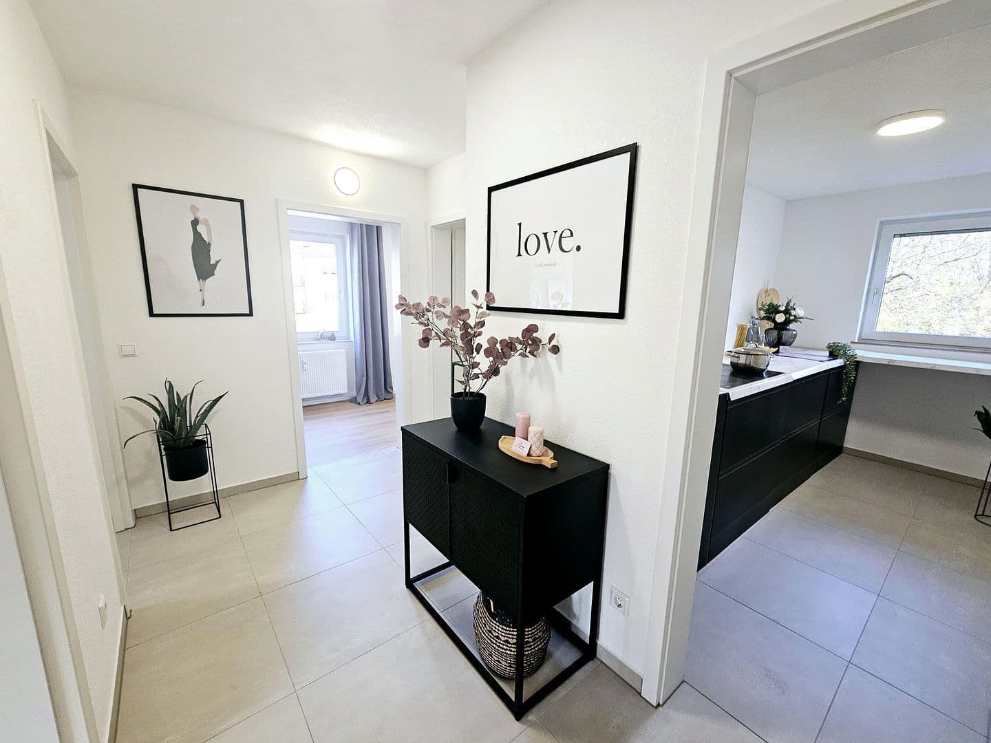 Prodej bytu 3+1 66 m², Falkenstraße 13, Weinsberg, Bádensko-Württembersko Prodej bytu 3+1 66 m², Falkenstraße 13, Weinsberg, Bádensko-Württembersko