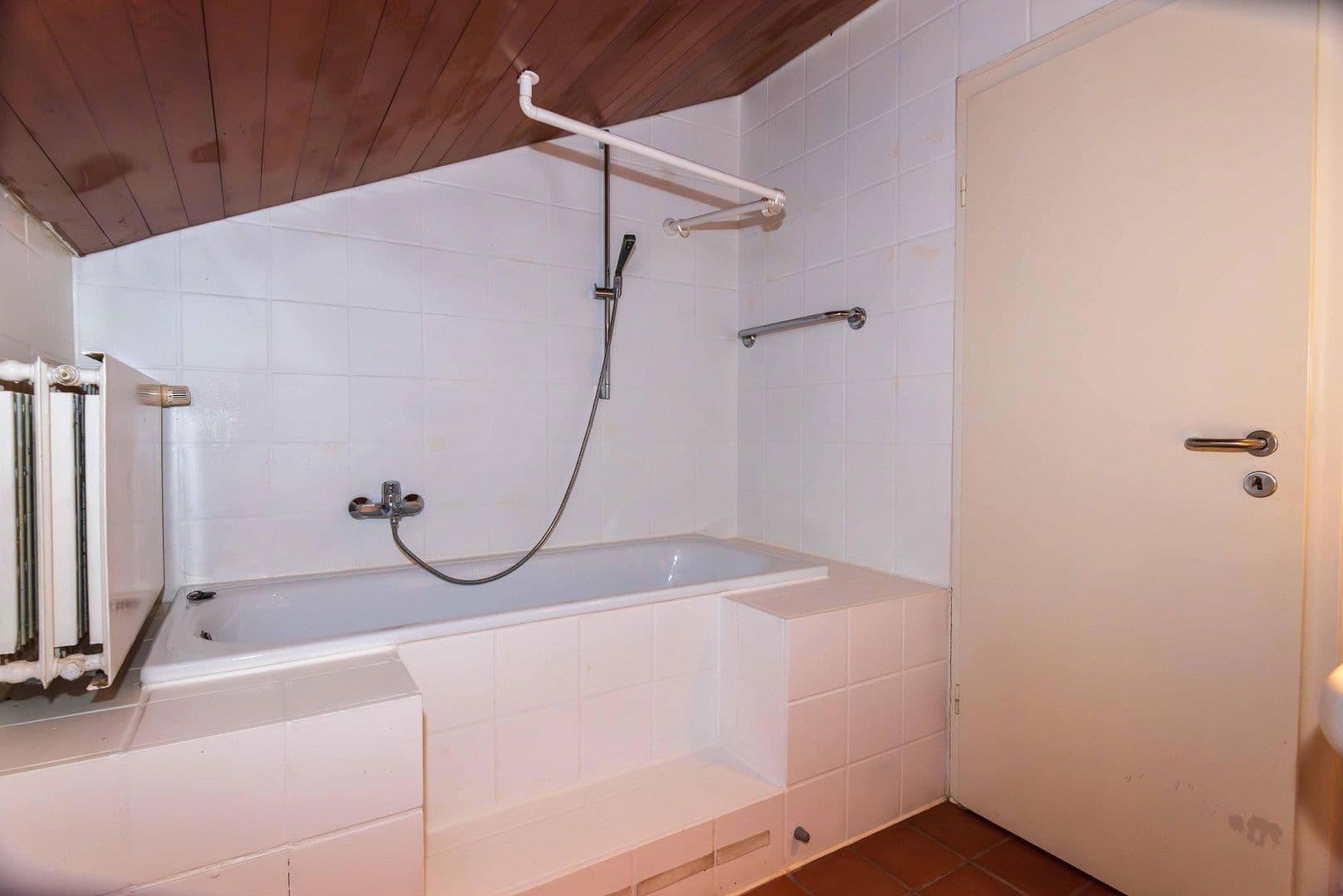 Pronájem domu 100 m², pozemek 363 m², Mörsenbroicher Weg 114a, Düsseldorf, Severní Porýní-Vestfálsko Pronájem domu 100 m², pozemek 363 m², Mörsenbroicher Weg 114a, Düsseldorf, Severní Porýní-Vestfálsko