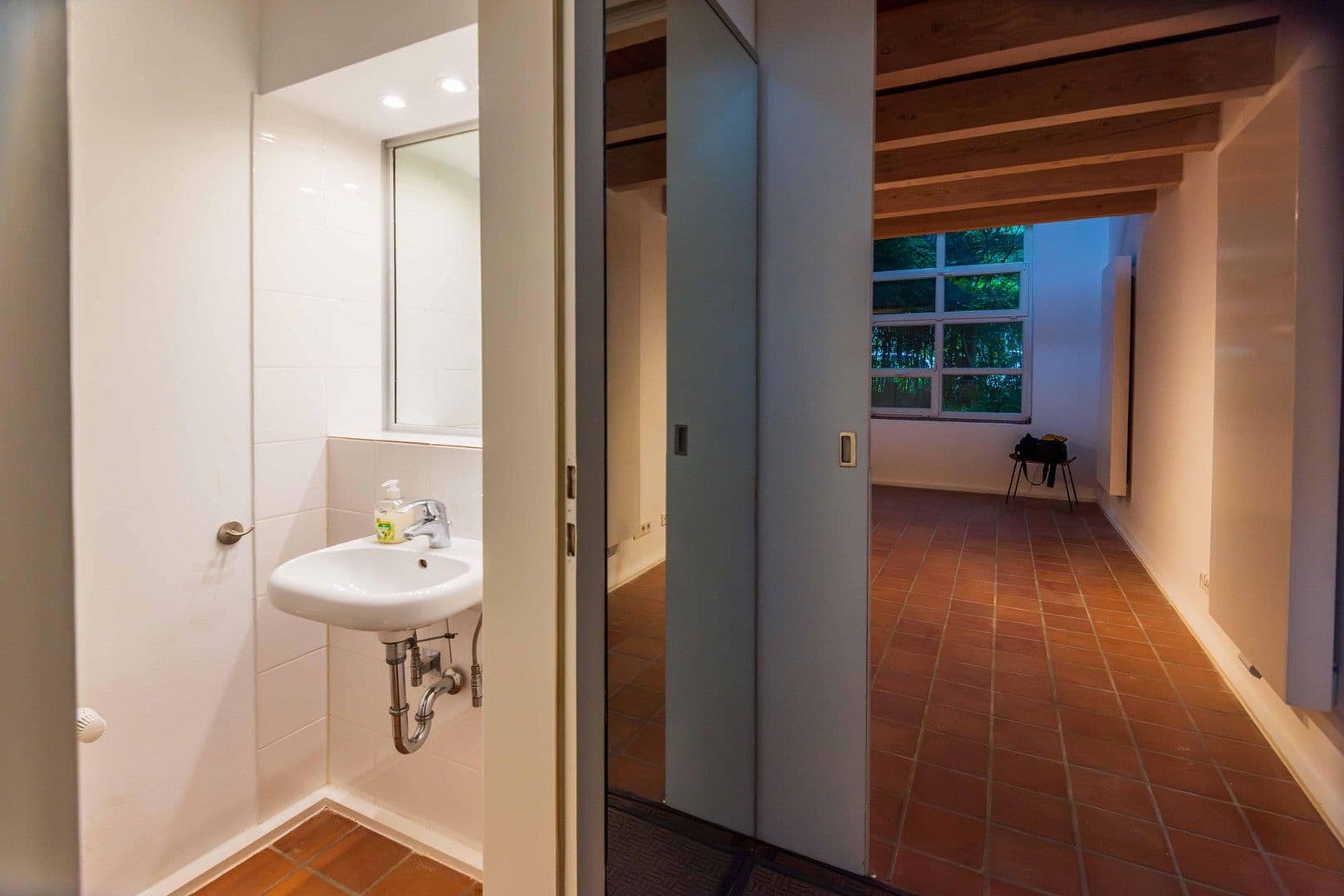 Pronájem domu 100 m², pozemek 363 m², Mörsenbroicher Weg 114a, Düsseldorf, Severní Porýní-Vestfálsko Pronájem domu 100 m², pozemek 363 m², Mörsenbroicher Weg 114a, Düsseldorf, Severní Porýní-Vestfálsko