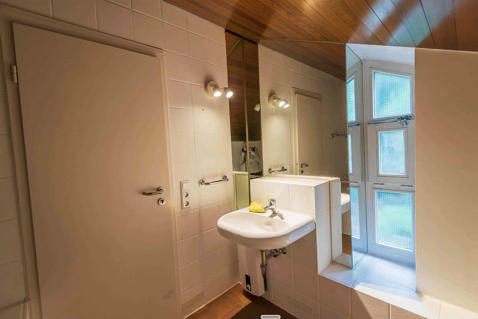 Pronájem domu 100 m², pozemek 363 m², Mörsenbroicher Weg 114a, Düsseldorf, Severní Porýní-Vestfálsko Pronájem domu 100 m², pozemek 363 m², Mörsenbroicher Weg 114a, Düsseldorf, Severní Porýní-Vestfálsko