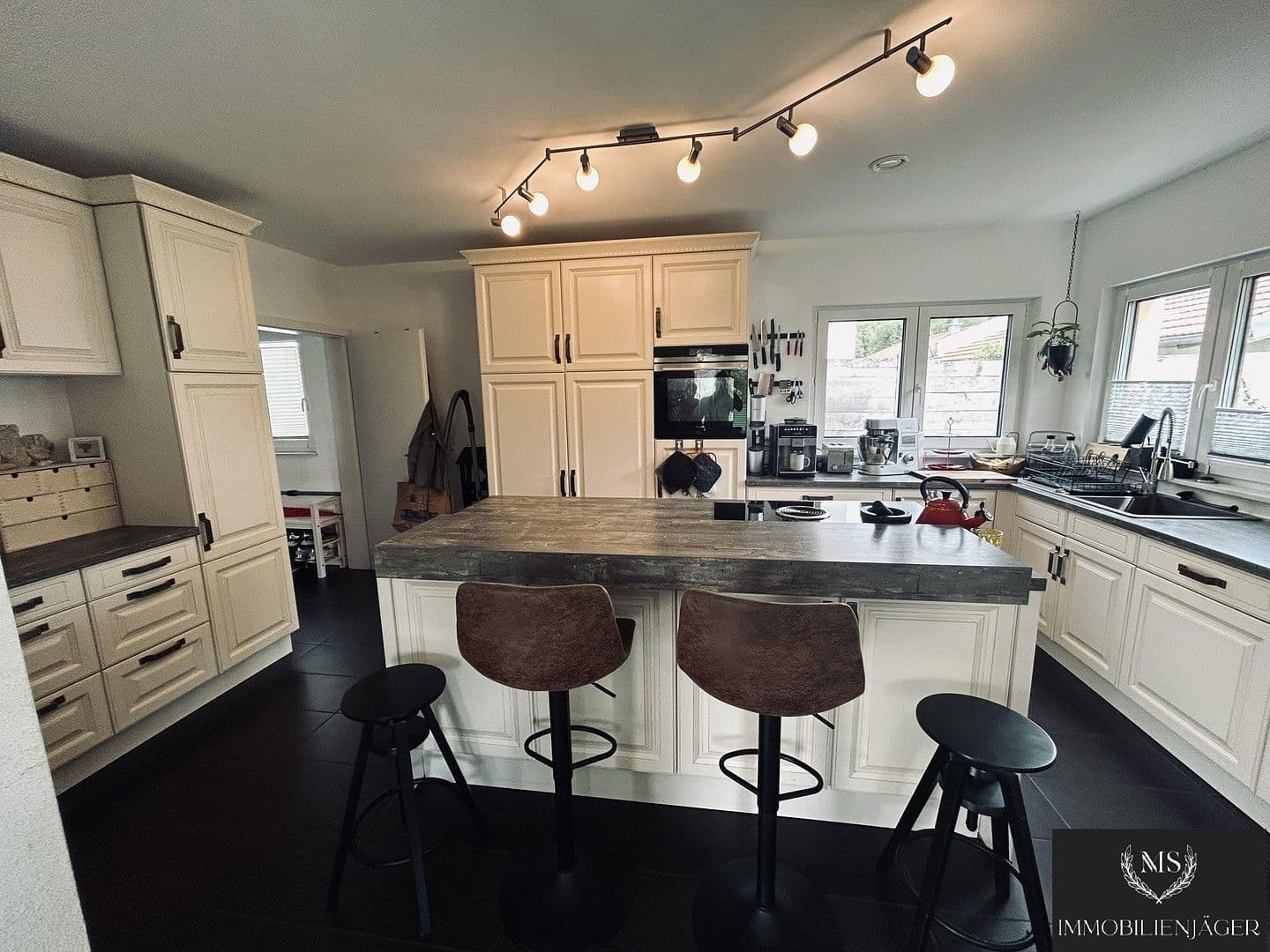 Prodej domu 188 m², pozemek 668 m², Tittmoning, Bavorsko Prodej domu 188 m², pozemek 668 m², Tittmoning, Bavorsko