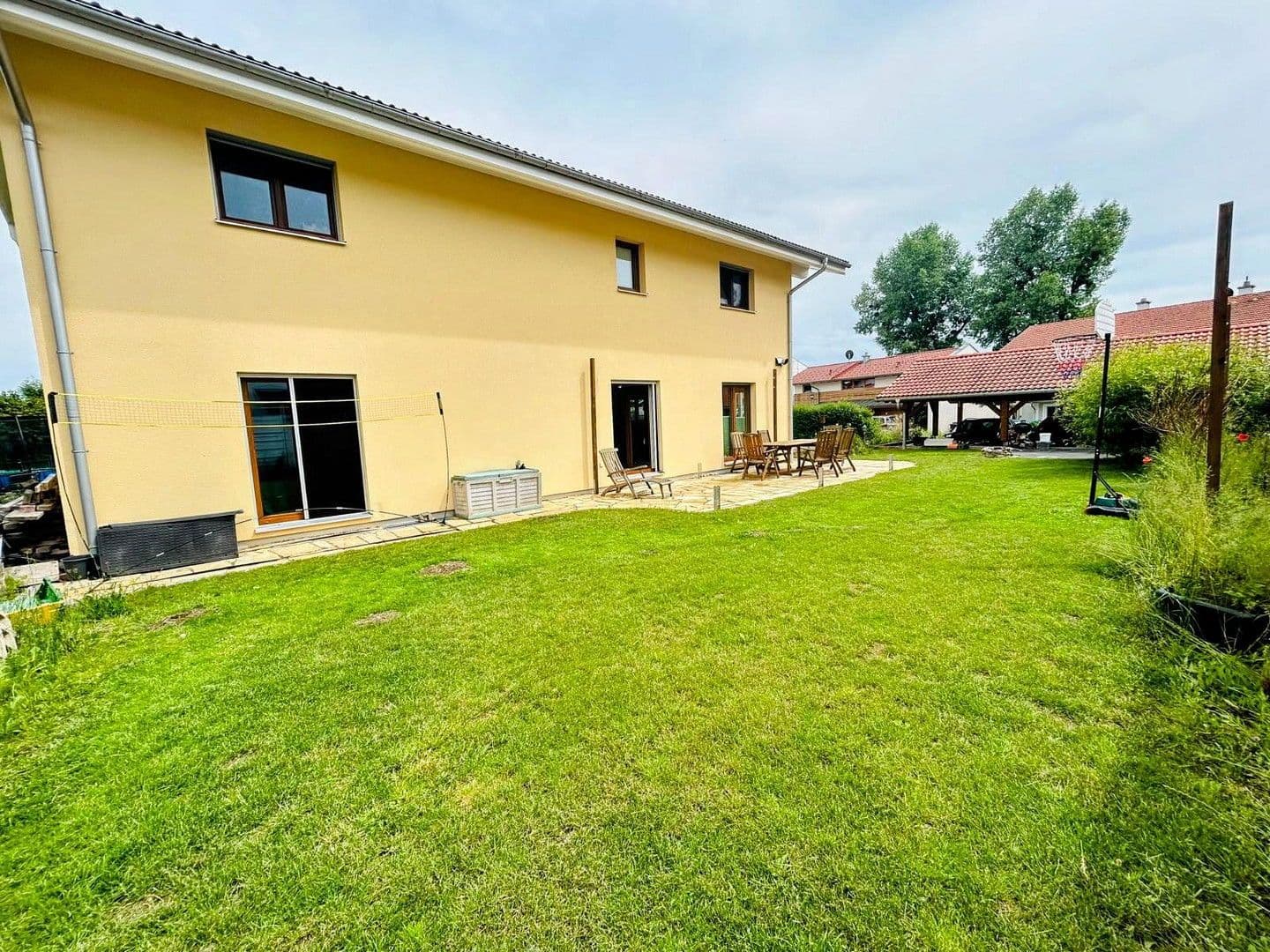 Prodej domu 188 m², pozemek 668 m², Tittmoning, Bavorsko Prodej domu 188 m², pozemek 668 m², Tittmoning, Bavorsko