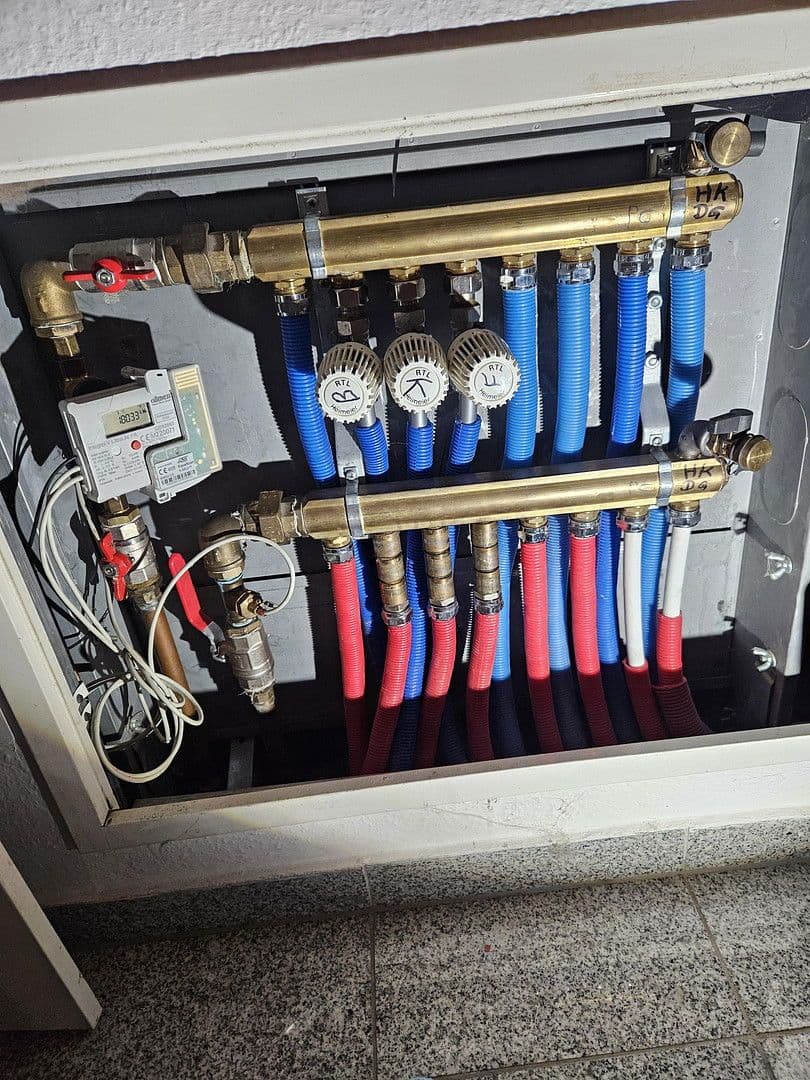 Prodej domu 335 m², pozemek 359 m², Vinkratherstr. 22, Grefrath, Severní Porýní-Vestfálsko Prodej domu 335 m², pozemek 359 m², Vinkratherstr. 22, Grefrath, Severní Porýní-Vestfálsko