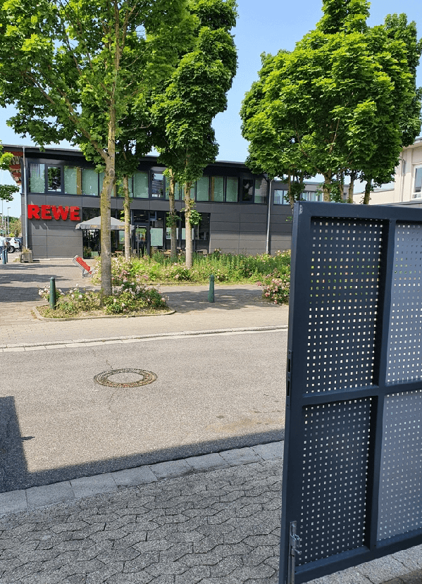 Prodej domu 335 m², pozemek 359 m², Vinkratherstr. 22, Grefrath, Severní Porýní-Vestfálsko Prodej domu 335 m², pozemek 359 m², Vinkratherstr. 22, Grefrath, Severní Porýní-Vestfálsko