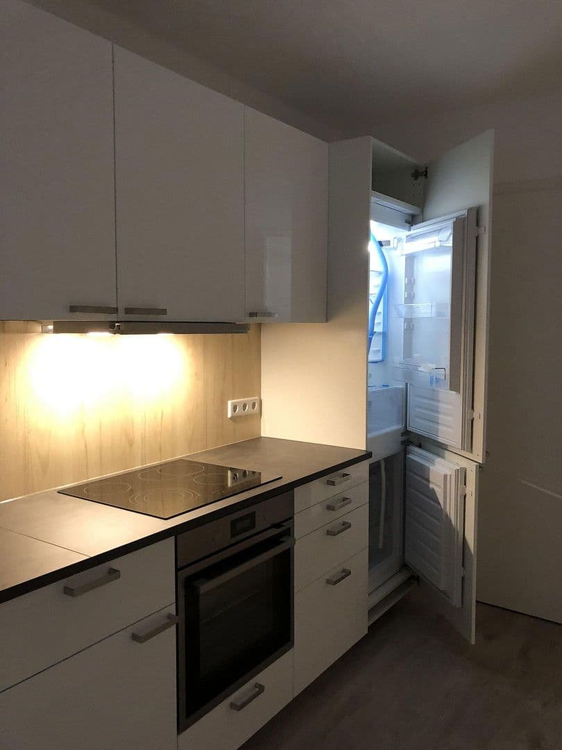 Prodej bytu 3+1 81 m², Prinzregentenstr. 154, München, Bavorsko Prodej bytu 3+1 81 m², Prinzregentenstr. 154, München, Bavorsko