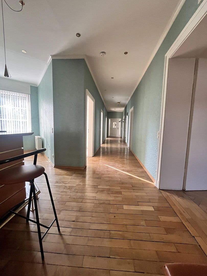 Pronájem bytu 6+1 245 m², Neunkirchen, Země Sársko Pronájem bytu 6+1 245 m², Neunkirchen, Země Sársko