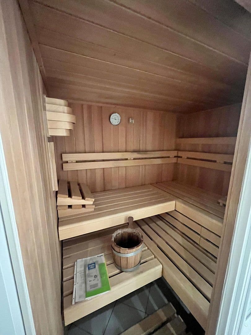 Pronájem bytu 6+1 245 m², Neunkirchen, Země Sársko Pronájem bytu 6+1 245 m², Neunkirchen, Země Sársko