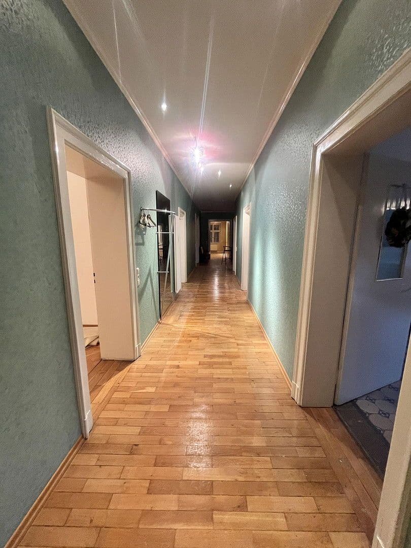 Pronájem bytu 6+1 245 m², Neunkirchen, Země Sársko Pronájem bytu 6+1 245 m², Neunkirchen, Země Sársko