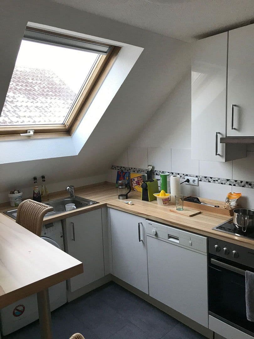 Pronájem bytu 2+1 42 m², Ditzinger Str. 5, Leonberg, Bádensko-Württembersko Pronájem bytu 2+1 42 m², Ditzinger Str. 5, Leonberg, Bádensko-Württembersko