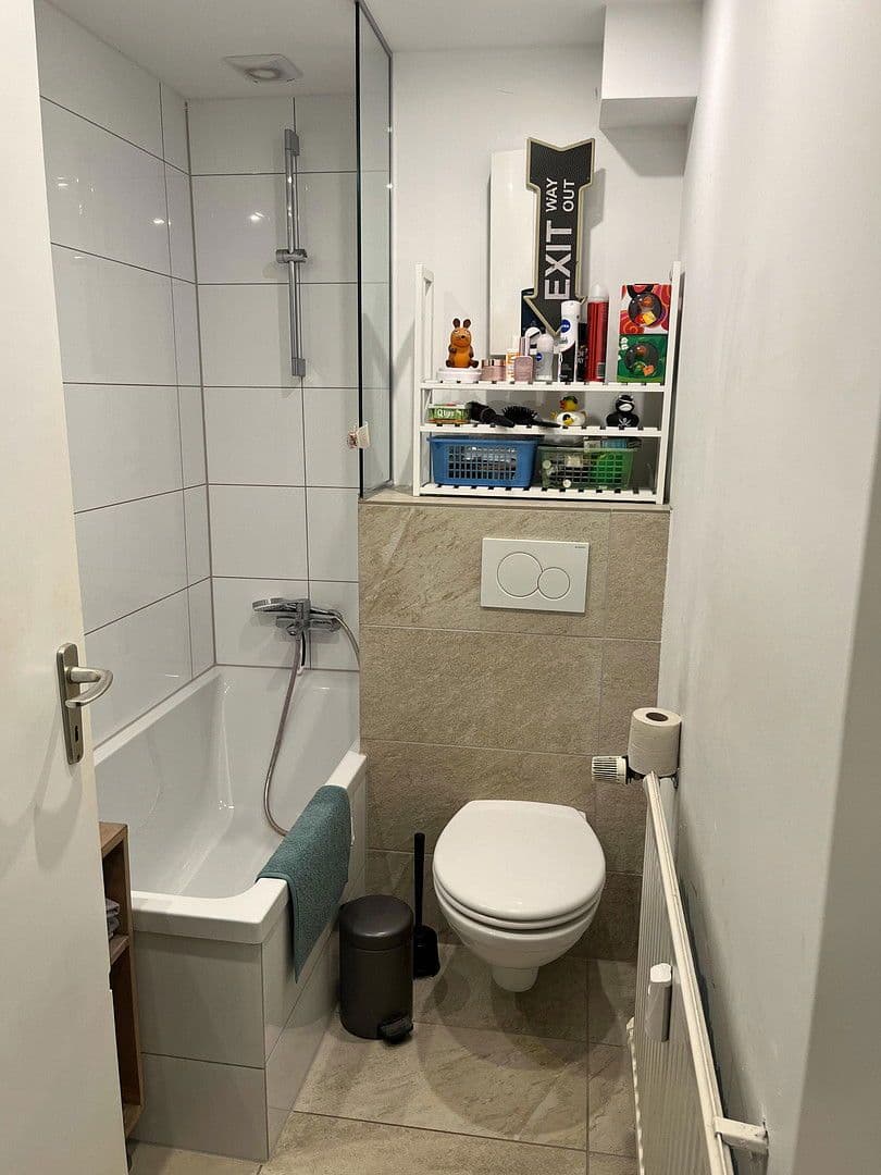 Prodej bytu 3+1 65 m², Köln, Severní Porýní-Vestfálsko Prodej bytu 3+1 65 m², Köln, Severní Porýní-Vestfálsko