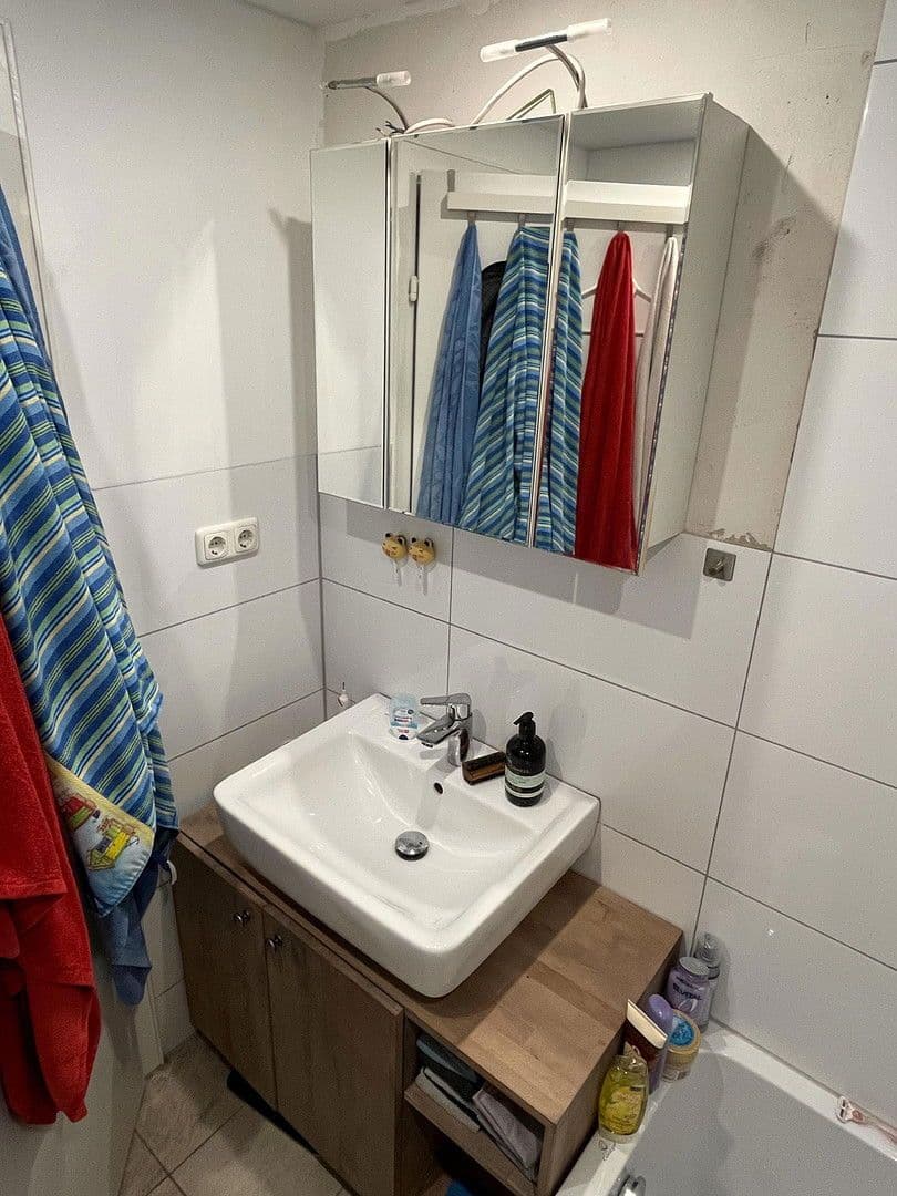 Prodej bytu 3+1 65 m², Köln, Severní Porýní-Vestfálsko Prodej bytu 3+1 65 m², Köln, Severní Porýní-Vestfálsko