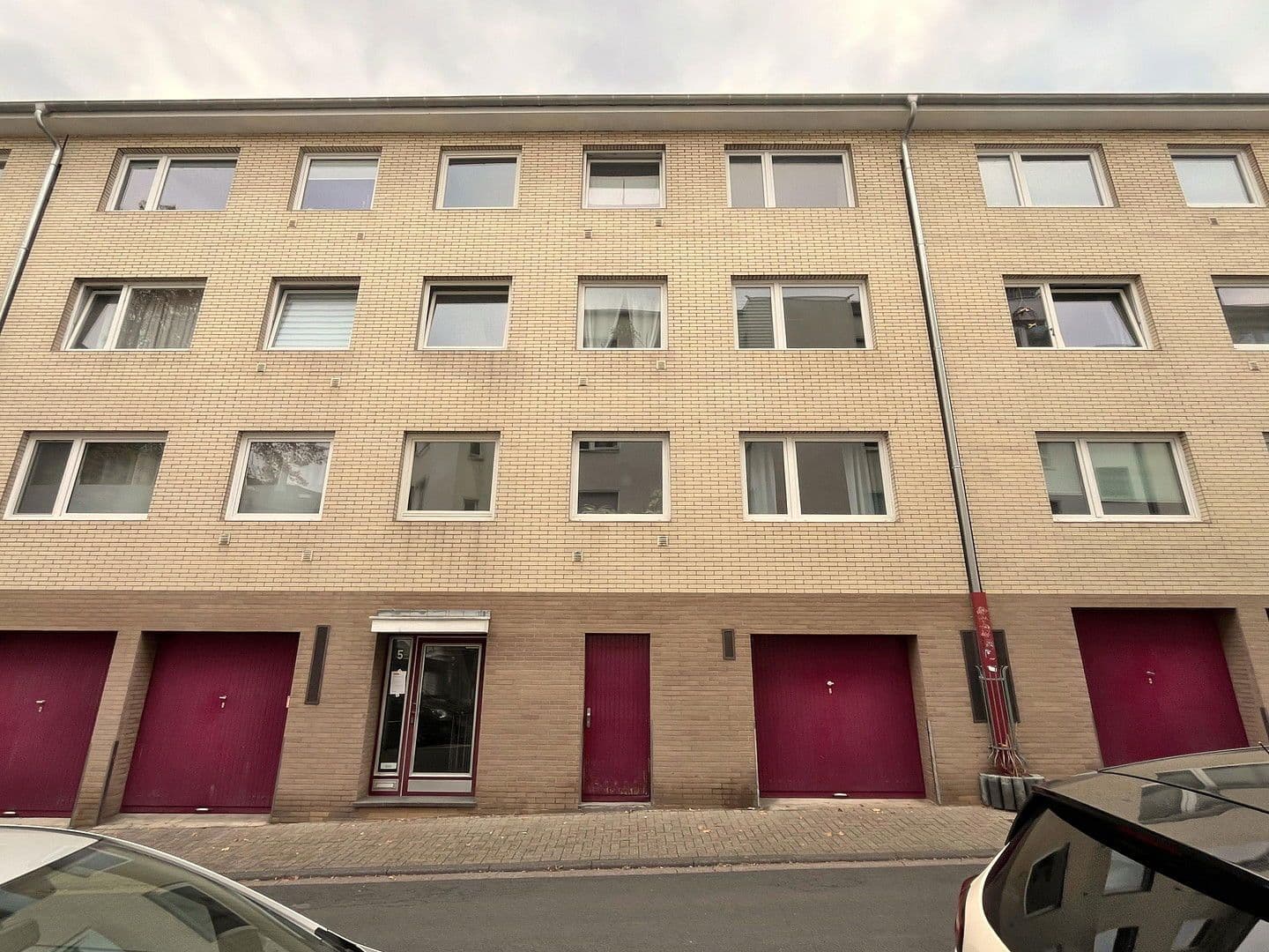 Prodej bytu 3+1 65 m², Köln, Severní Porýní-Vestfálsko Prodej bytu 3+1 65 m², Köln, Severní Porýní-Vestfálsko