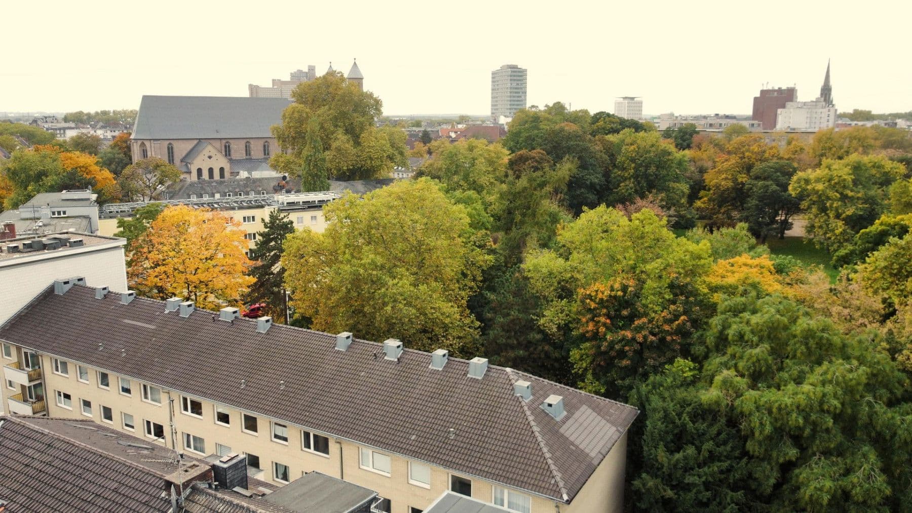 Prodej bytu 3+1 65 m², Köln, Severní Porýní-Vestfálsko Prodej bytu 3+1 65 m², Köln, Severní Porýní-Vestfálsko