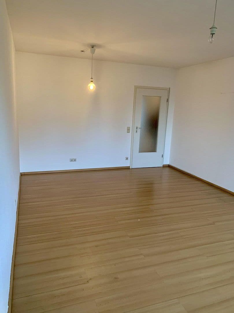 Pronájem bytu 2+1 62 m², Obere Langgasse 23, Speyer, Porýní-Falc Pronájem bytu 2+1 62 m², Obere Langgasse 23, Speyer, Porýní-Falc