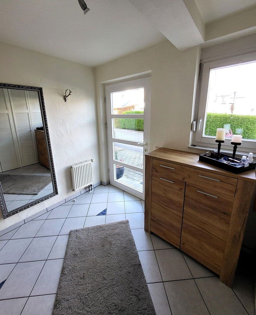 Prodej domu 154 m², pozemek 159 m², Rottenburg am Neckar, Bádensko-Württembersko Prodej domu 154 m², pozemek 159 m², Rottenburg am Neckar, Bádensko-Württembersko