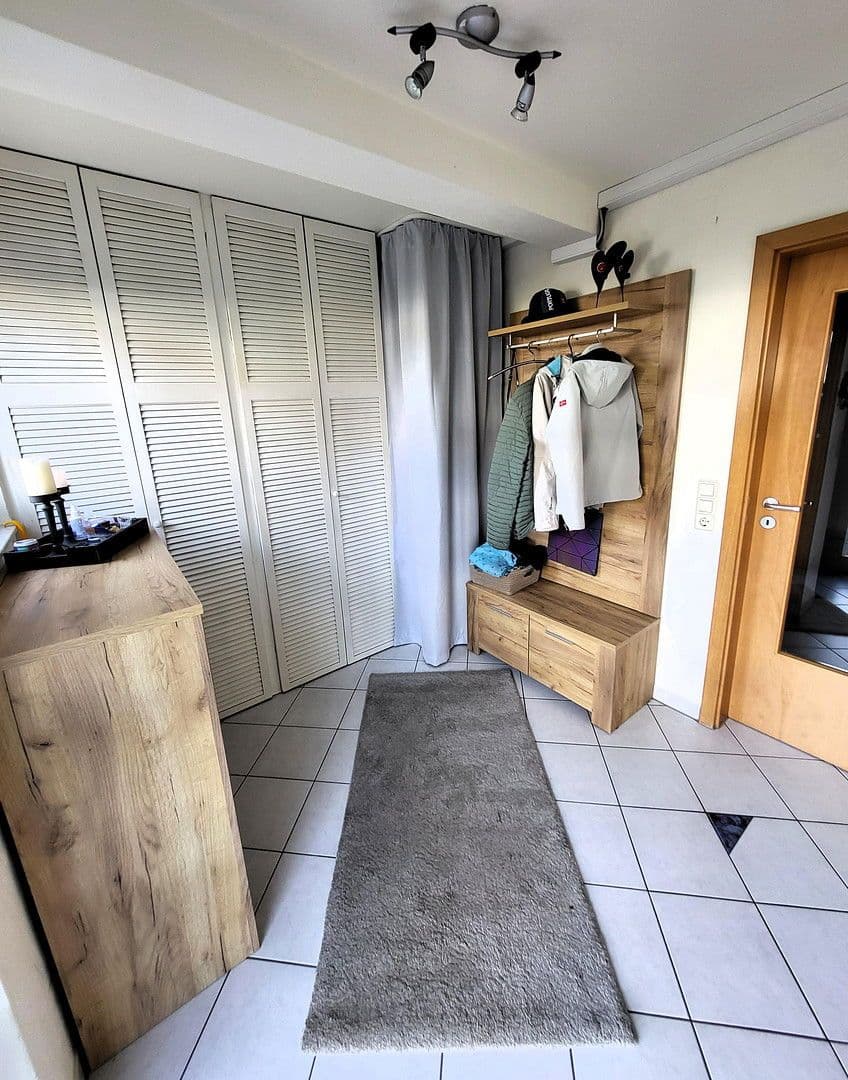 Prodej domu 154 m², pozemek 159 m², Rottenburg am Neckar, Bádensko-Württembersko Prodej domu 154 m², pozemek 159 m², Rottenburg am Neckar, Bádensko-Württembersko