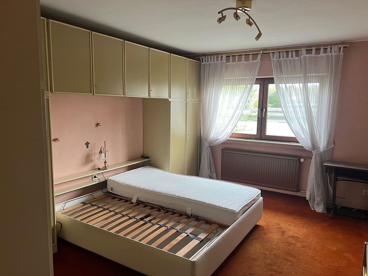 Prodej domu 300 m², pozemek 1.635 m², Hanau, Hessen Prodej domu 300 m², pozemek 1.635 m², Hanau, Hessen