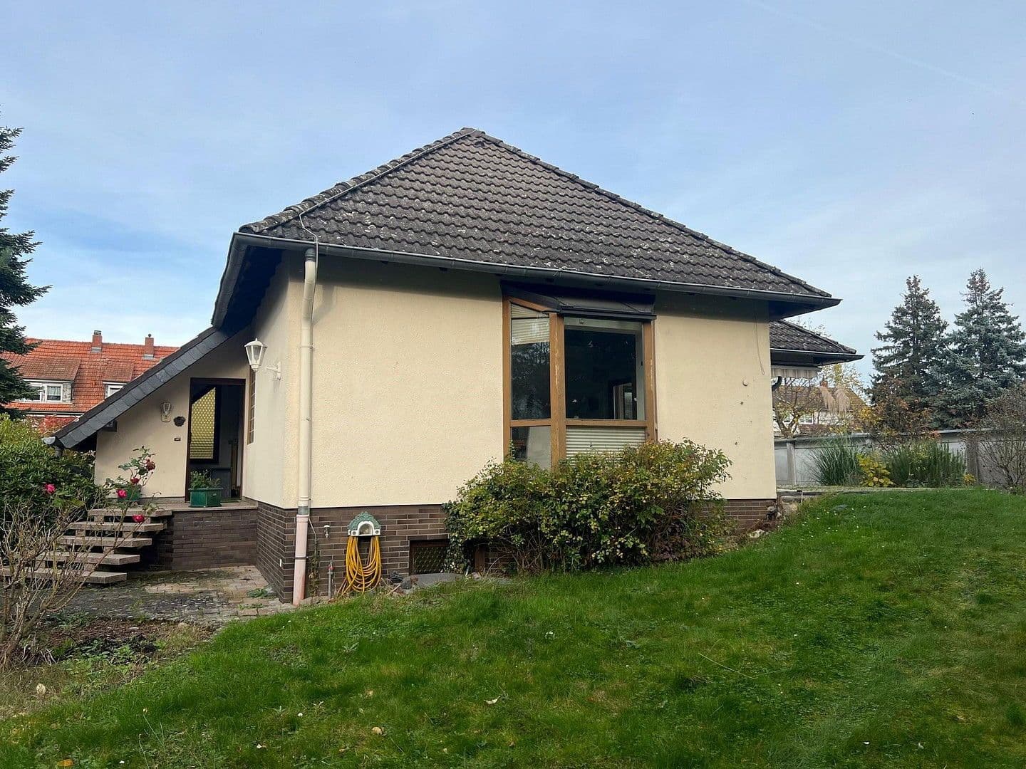 Prodej domu 300 m², pozemek 1.635 m², Hanau, Hessen Prodej domu 300 m², pozemek 1.635 m², Hanau, Hessen