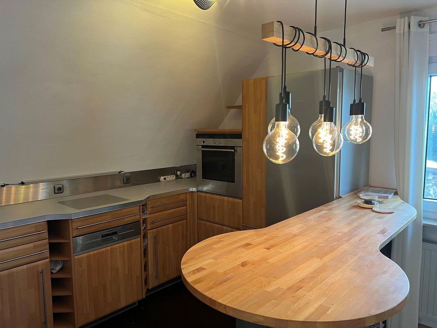 Prodej domu 300 m², pozemek 1.635 m², Hanau, Hessen Prodej domu 300 m², pozemek 1.635 m², Hanau, Hessen