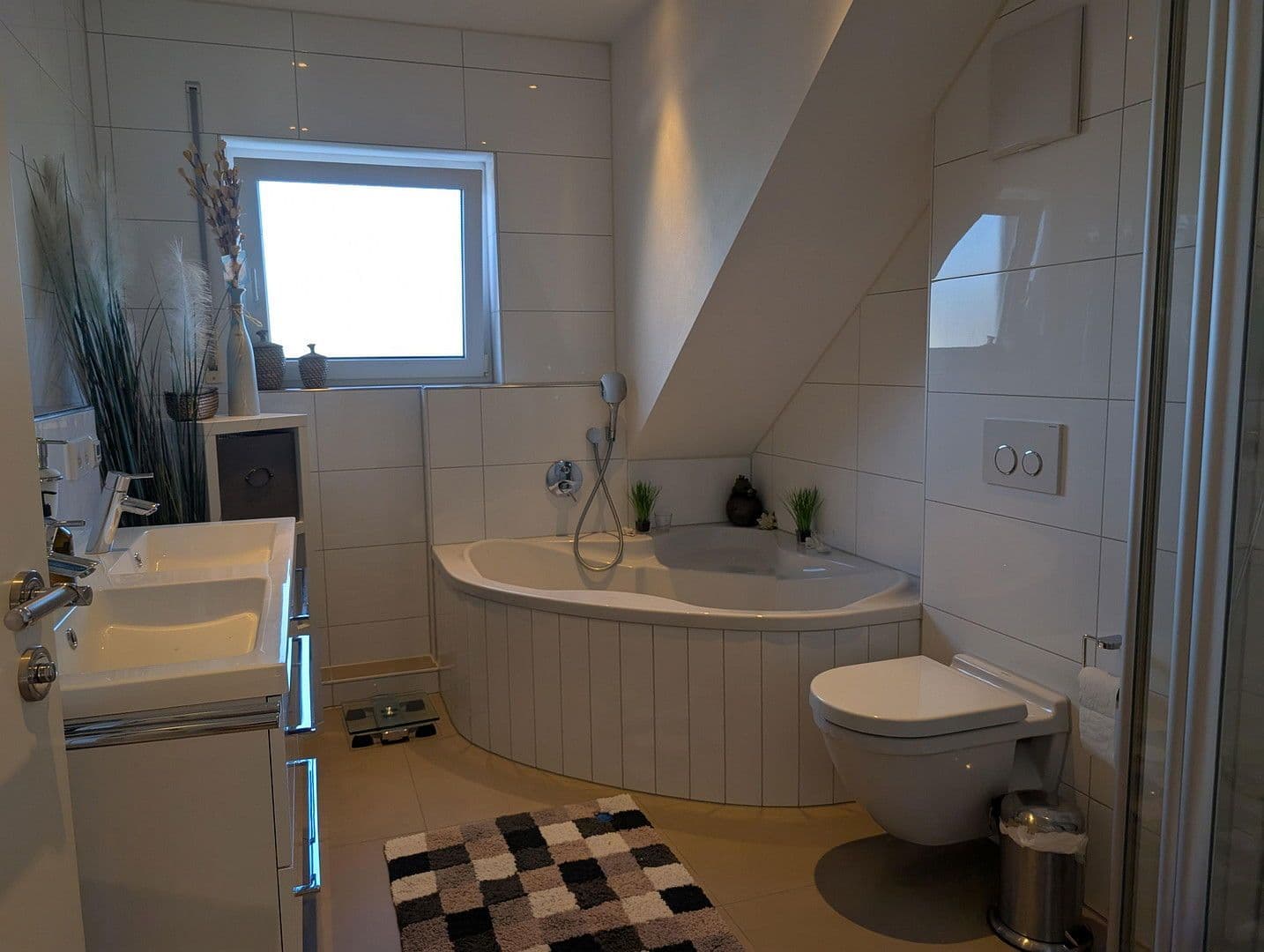 Pronájem bytu 3+kk 83 m², Bad Friedrichshall, Bádensko-Württembersko Pronájem bytu 3+kk 83 m², Bad Friedrichshall, Bádensko-Württembersko