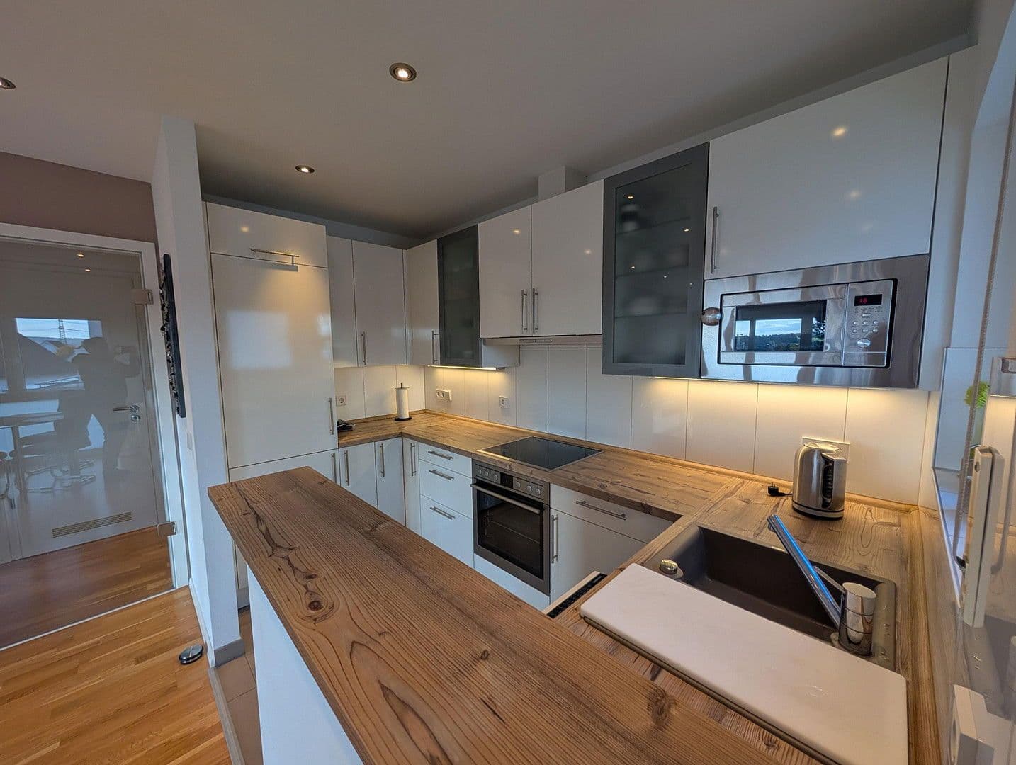 Pronájem bytu 3+kk 83 m², Bad Friedrichshall, Bádensko-Württembersko Pronájem bytu 3+kk 83 m², Bad Friedrichshall, Bádensko-Württembersko