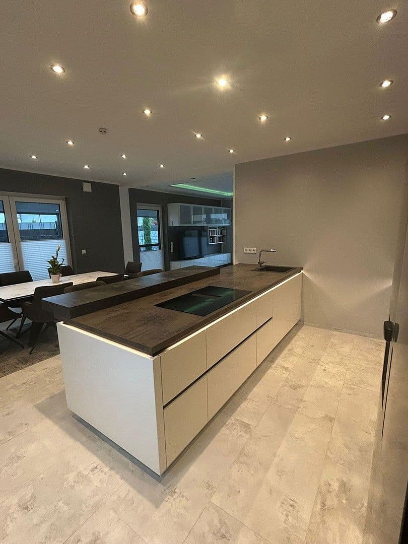 Prodej domu 150 m², pozemek 777 m², Lampertheim, Hessen Prodej domu 150 m², pozemek 777 m², Lampertheim, Hessen