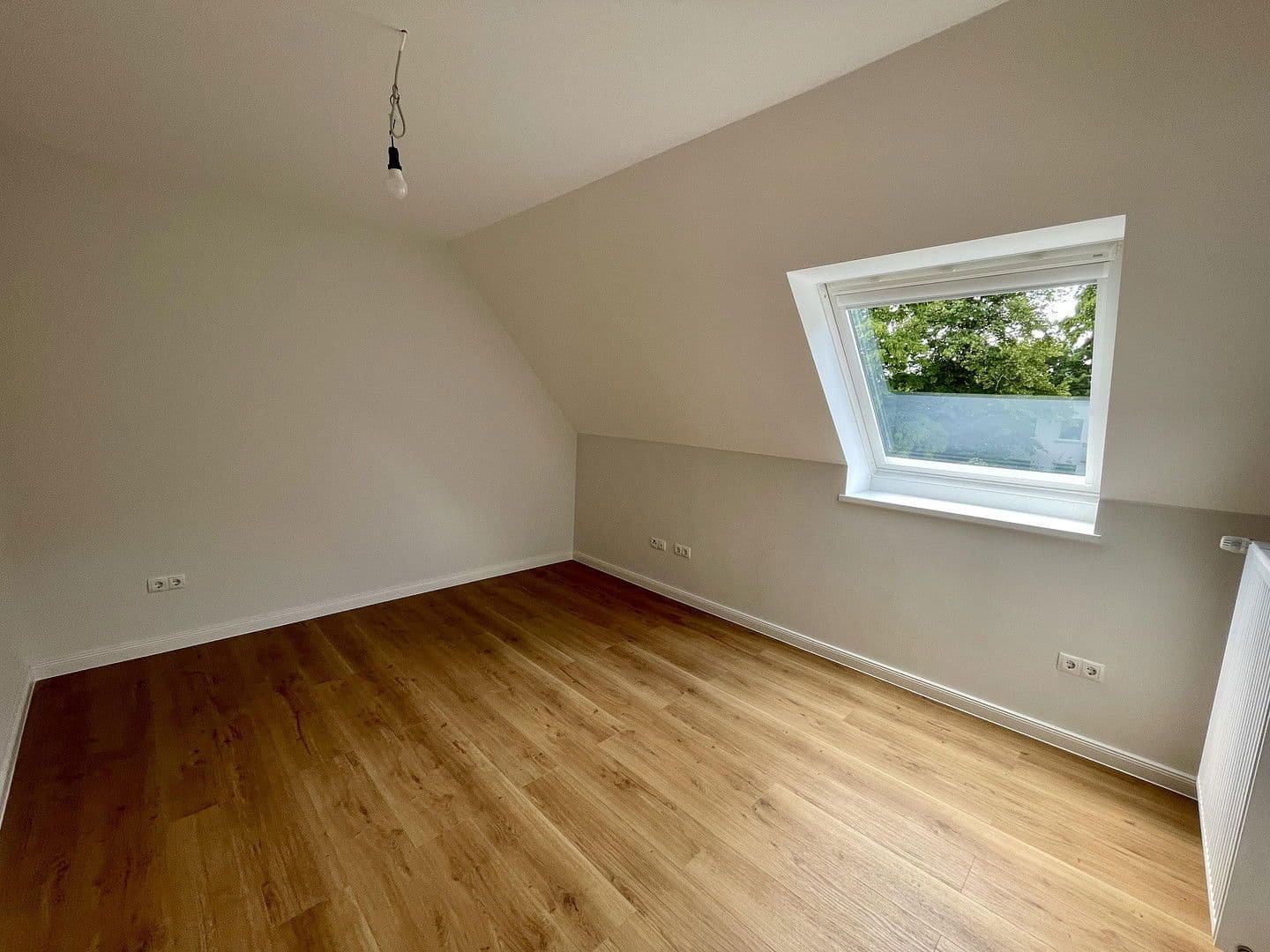 Prodej domu 110 m², pozemek 532 m², Bremen, Bremen Prodej domu 110 m², pozemek 532 m², Bremen, Bremen