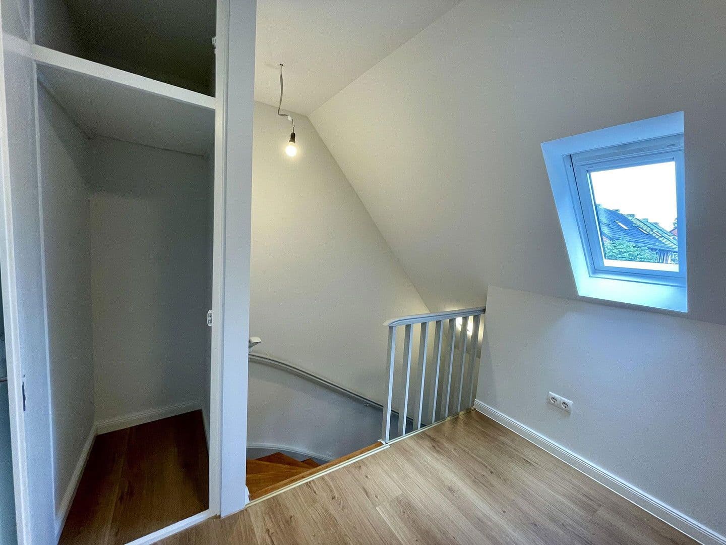 Prodej domu 110 m², pozemek 532 m², Bremen, Bremen Prodej domu 110 m², pozemek 532 m², Bremen, Bremen