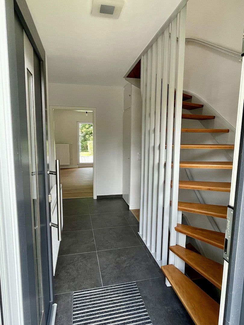 Prodej domu 110 m², pozemek 532 m², Bremen, Bremen Prodej domu 110 m², pozemek 532 m², Bremen, Bremen