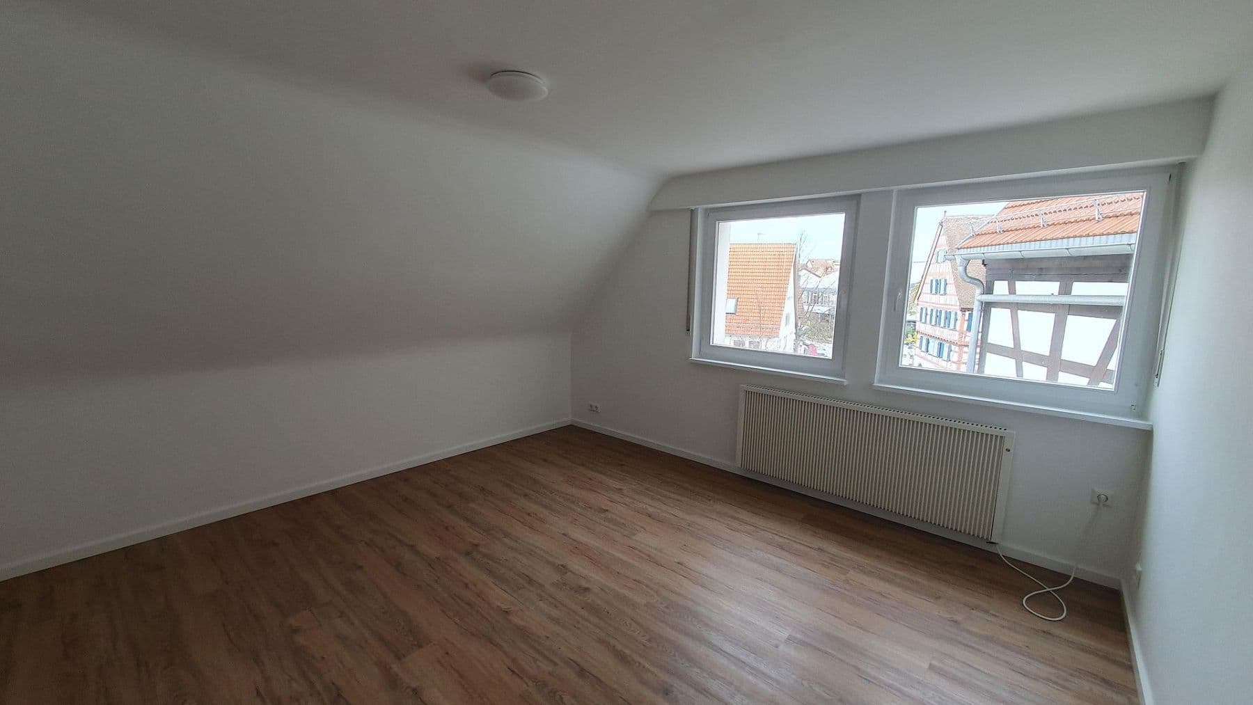 Pronájem bytu 4+1 85 m², Ditzingen, Bádensko-Württembersko Pronájem bytu 4+1 85 m², Ditzingen, Bádensko-Württembersko