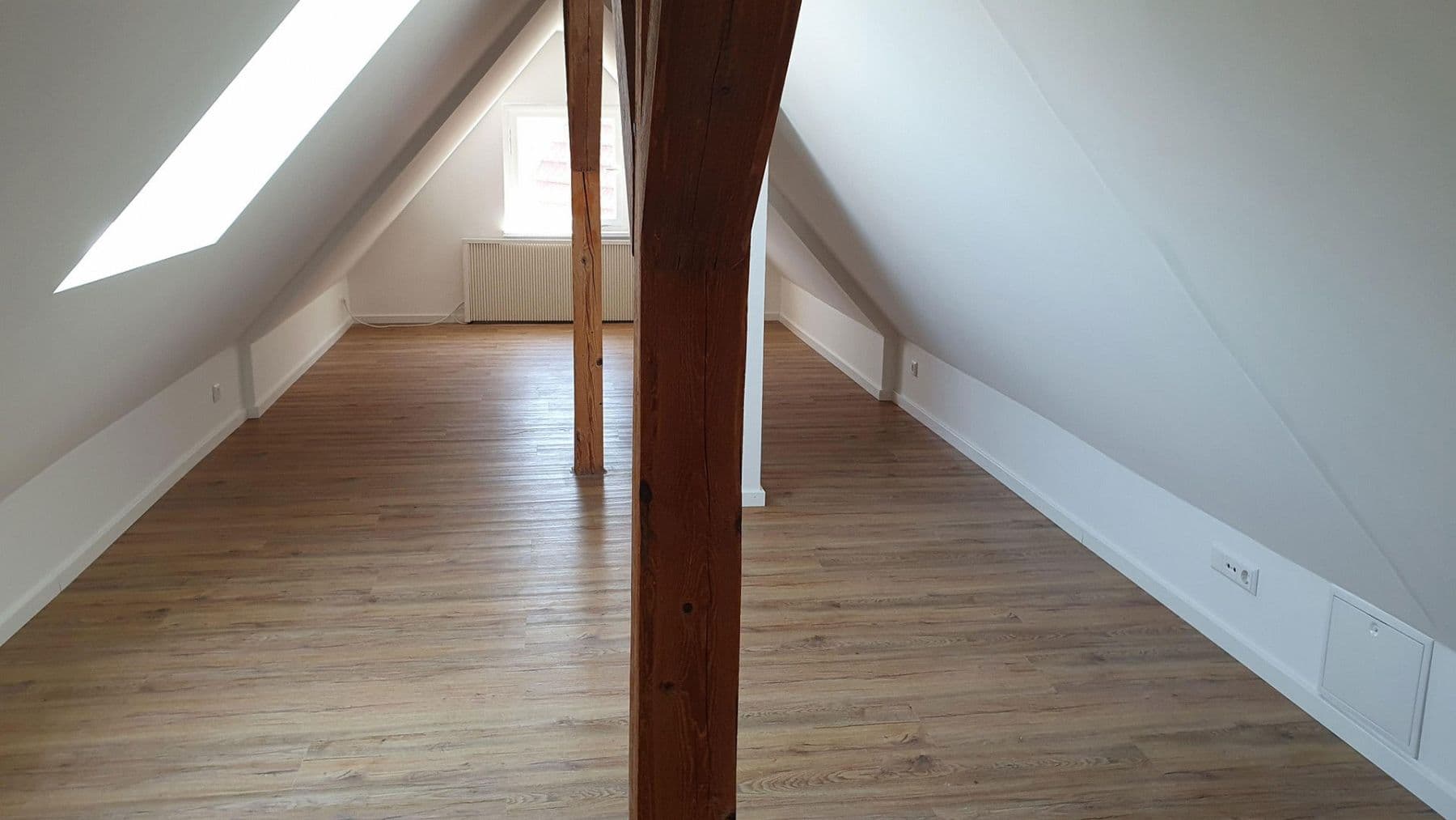 Pronájem bytu 4+1 85 m², Ditzingen, Bádensko-Württembersko Pronájem bytu 4+1 85 m², Ditzingen, Bádensko-Württembersko