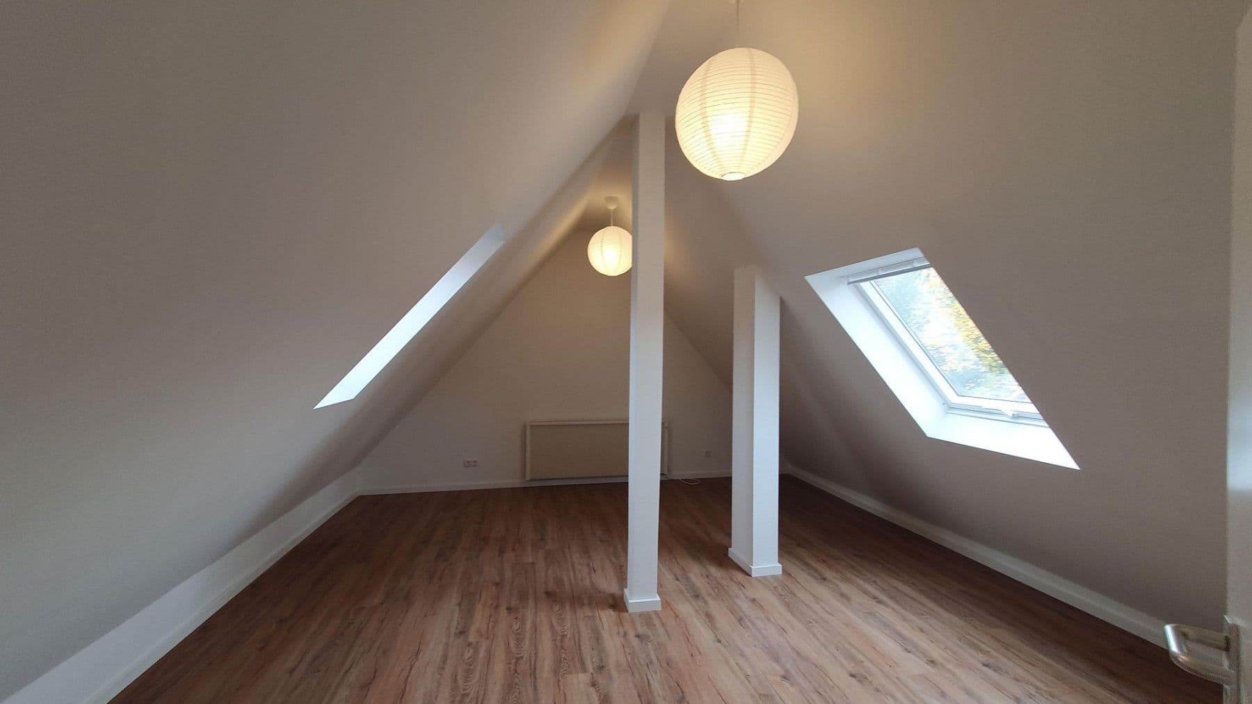 Pronájem bytu 4+1 85 m², Ditzingen, Bádensko-Württembersko Pronájem bytu 4+1 85 m², Ditzingen, Bádensko-Württembersko