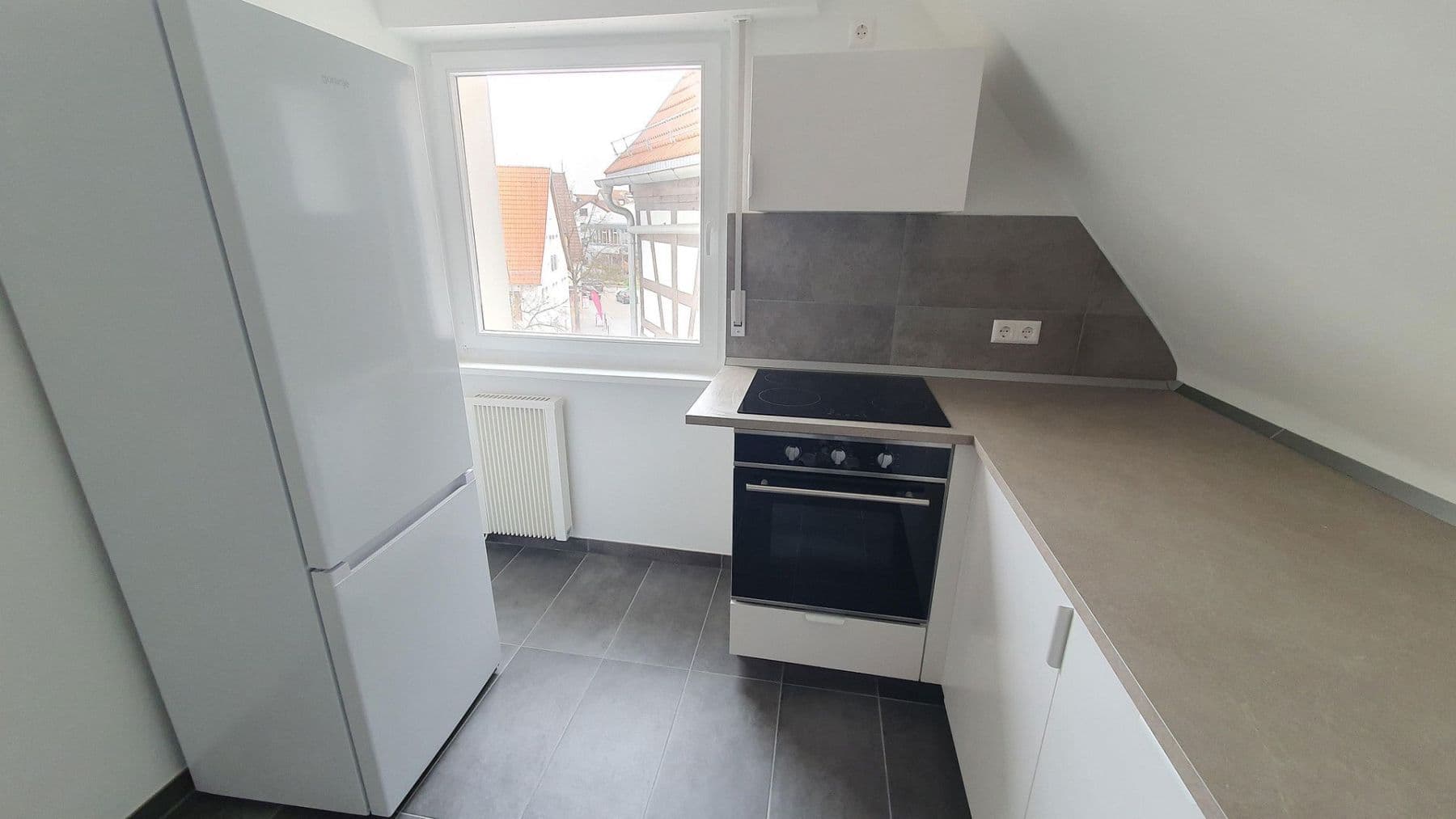 Pronájem bytu 4+1 85 m², Ditzingen, Bádensko-Württembersko Pronájem bytu 4+1 85 m², Ditzingen, Bádensko-Württembersko