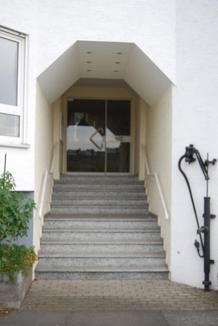 Pronájem bytu 3+1 65 m², Emser Straße 160, Koblenz, Porýní-Falc Pronájem bytu 3+1 65 m², Emser Straße 160, Koblenz, Porýní-Falc