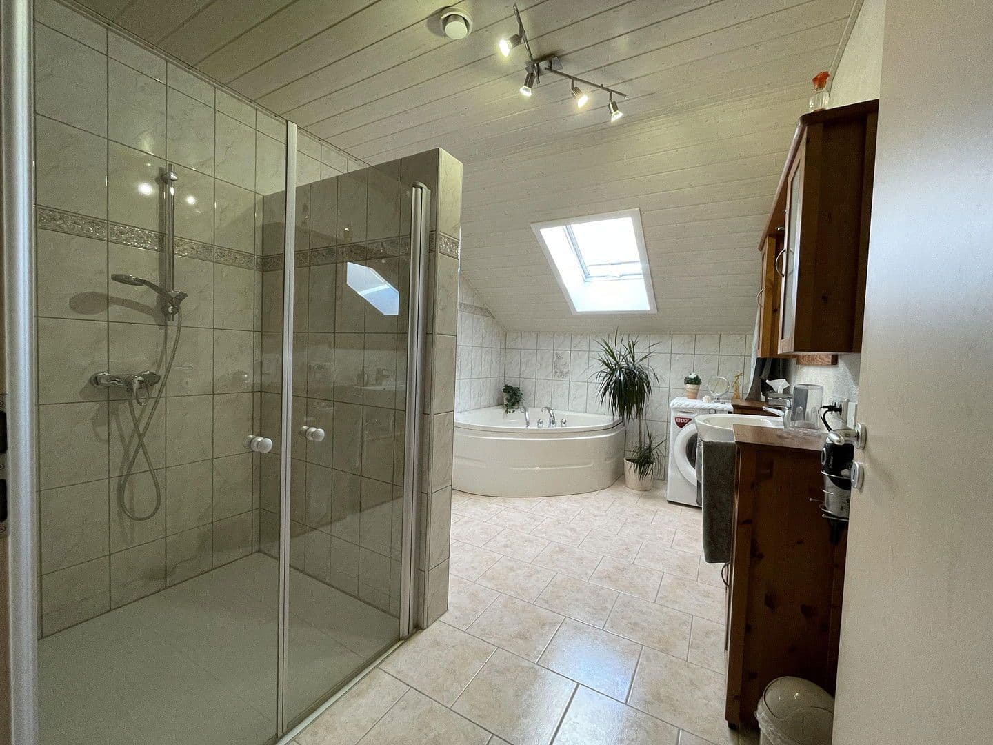 Prodej domu 170 m², pozemek 701 m², Wielenbach, Bavorsko Prodej domu 170 m², pozemek 701 m², Wielenbach, Bavorsko