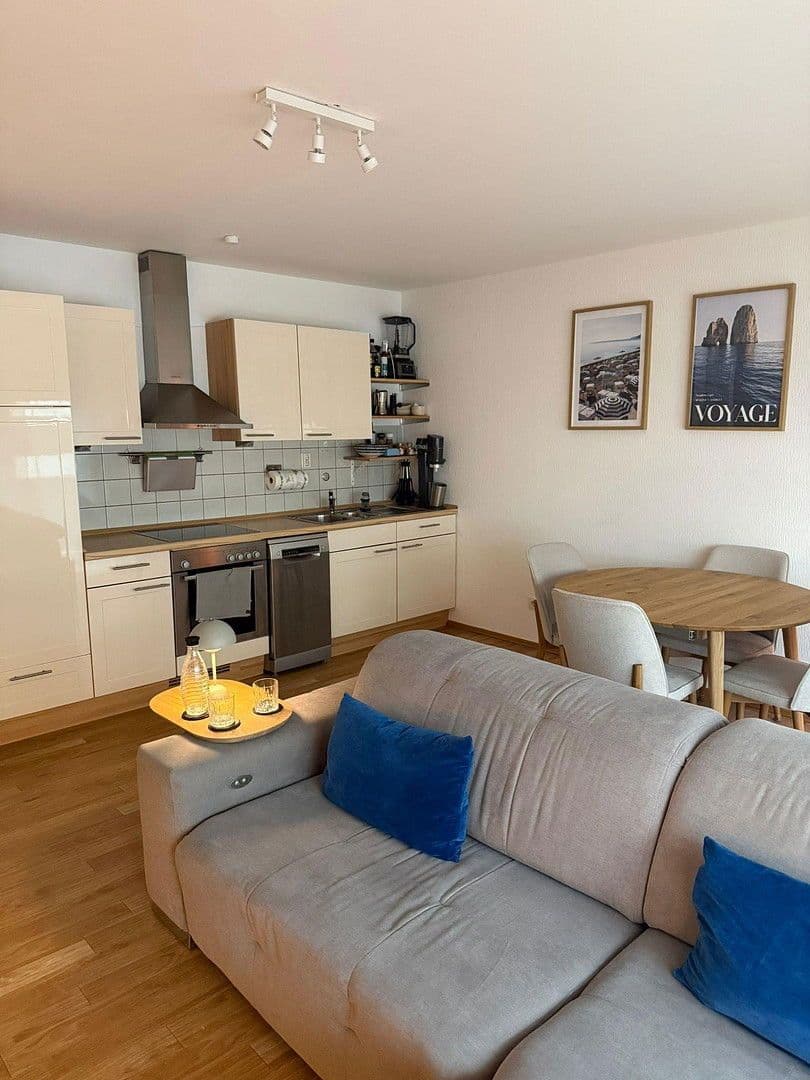 Pronájem bytu 2+1 52 m², Cecilienstrasse 8, Siegburg, Severní Porýní-Vestfálsko Pronájem bytu 2+1 52 m², Cecilienstrasse 8, Siegburg, Severní Porýní-Vestfálsko