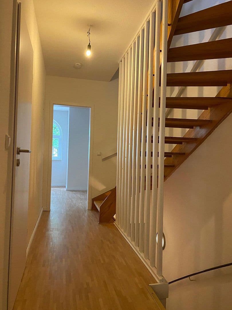 Pronájem bytu 4+1 127 m², Volksdorfer Weg 54a, Hamburg, Hamburg Pronájem bytu 4+1 127 m², Volksdorfer Weg 54a, Hamburg, Hamburg