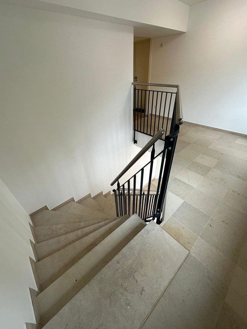 Pronájem bytu 4+1 146 m², Marktplatz 3+4, Markt Indersdorf, Bavorsko Pronájem bytu 4+1 146 m², Marktplatz 3+4, Markt Indersdorf, Bavorsko