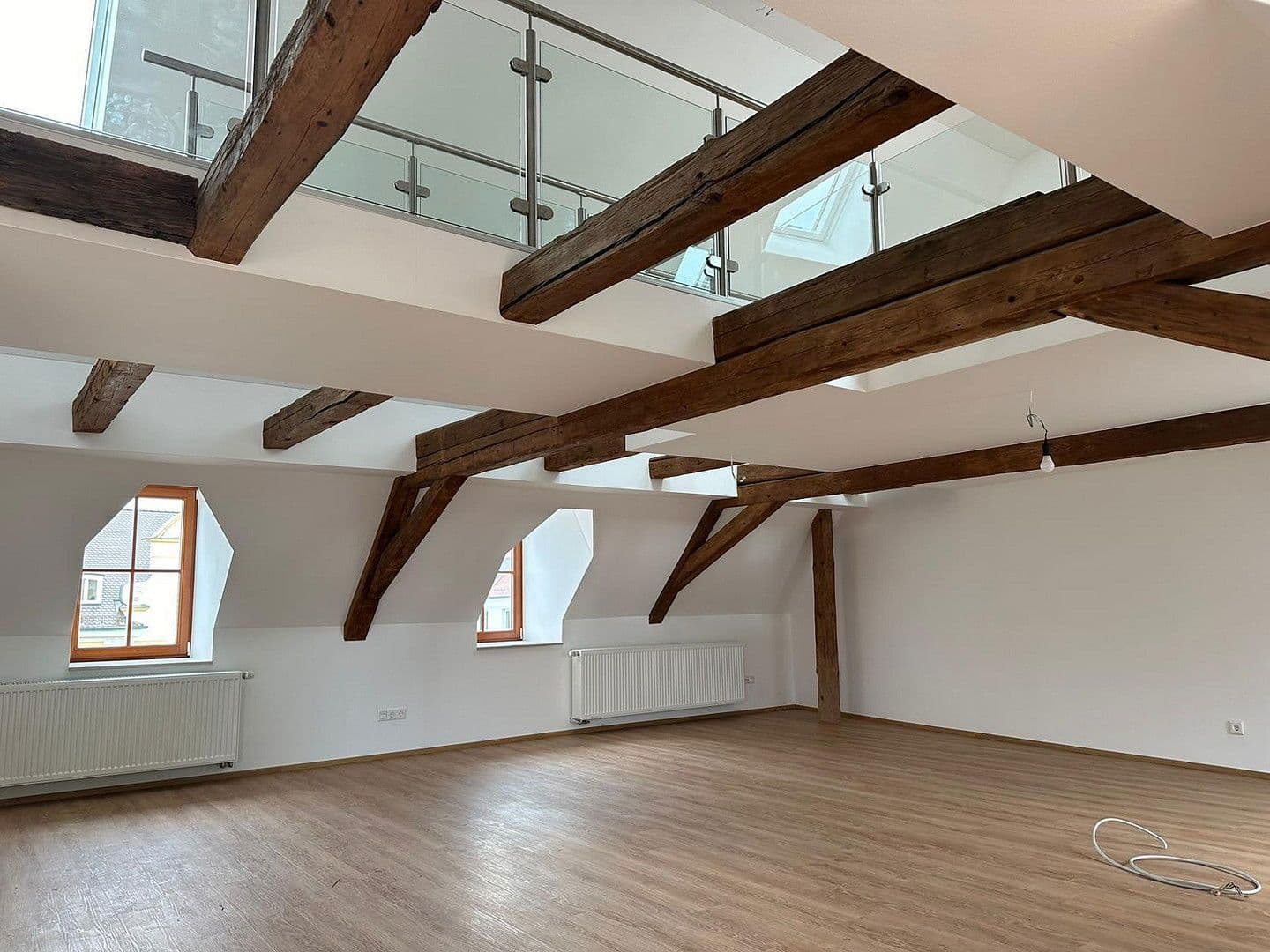 Pronájem bytu 4+1 146 m², Marktplatz 3+4, Markt Indersdorf, Bavorsko Pronájem bytu 4+1 146 m², Marktplatz 3+4, Markt Indersdorf, Bavorsko