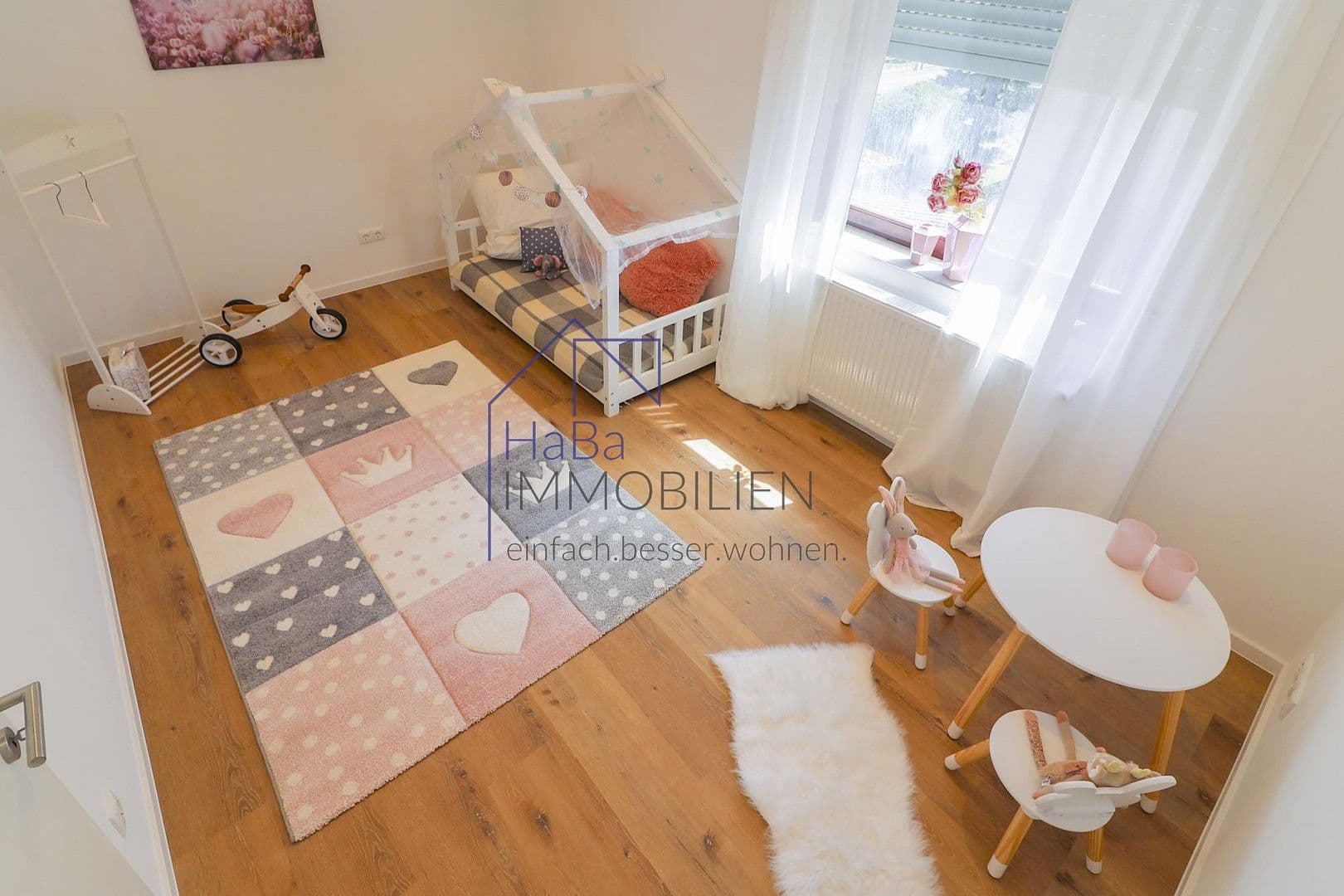 Prodej bytu 4+1 94 m², Dittelbrunn, Bavorsko Prodej bytu 4+1 94 m², Dittelbrunn, Bavorsko